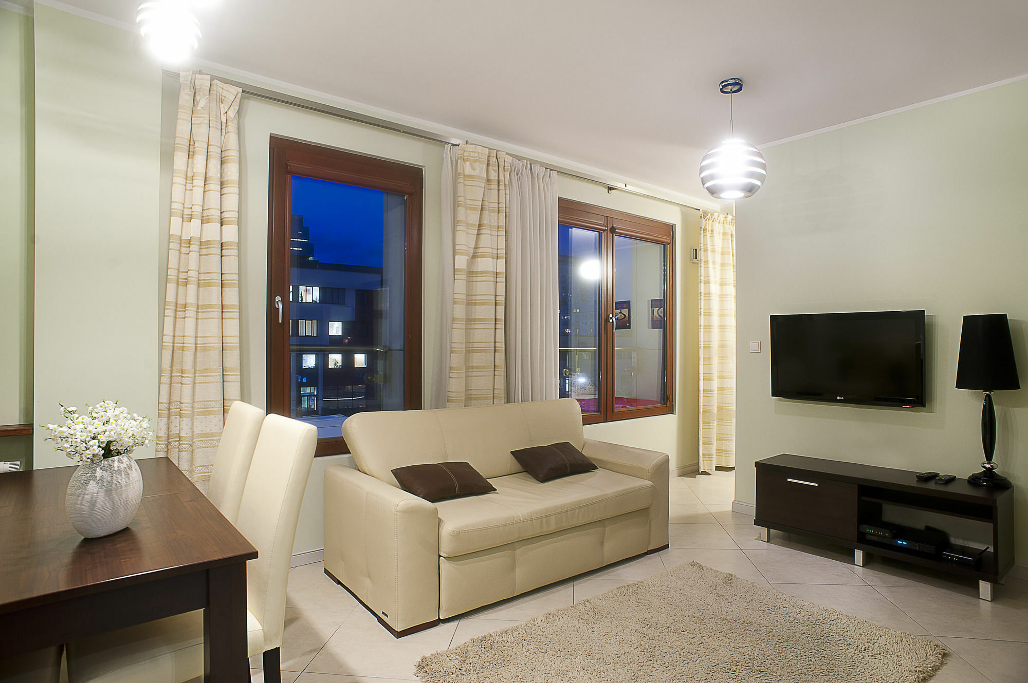 Silver Apartments Warszawa Zewnętrze zdjęcie